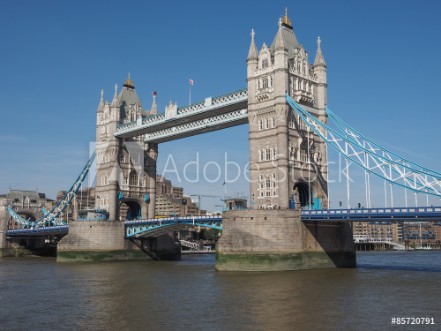 Picture of Tower Bridge in London